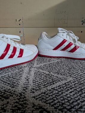 Size 7 Adidas Sneakers